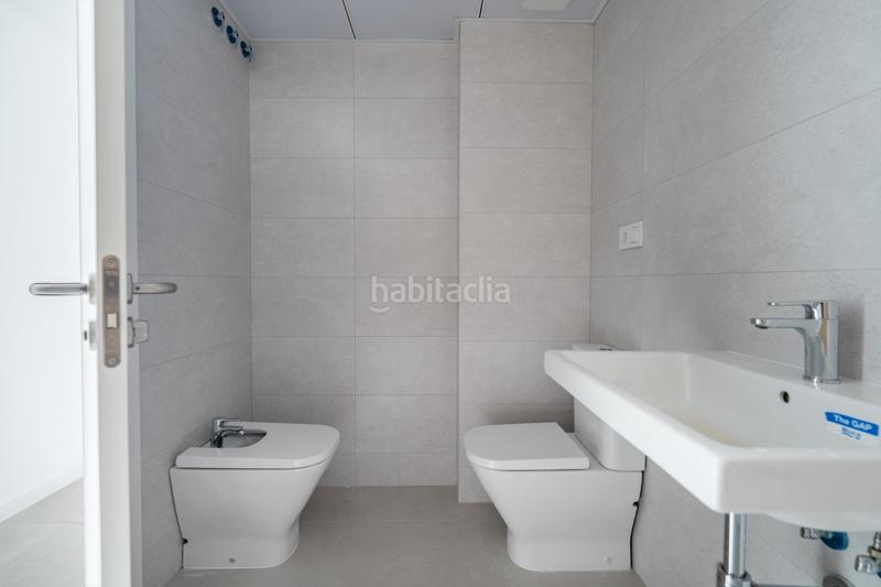 Foto 0c4eb79a-99e7-4ff5-806b-d2a53e2c20fc. Attico con parcheggio piscina in Nueva Andalucía Almería