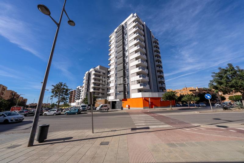 Foto 98124393-e3fd-4fda-a09f-9c95e52c2fba. Attico con parcheggio piscina in Nueva Andalucía Almería