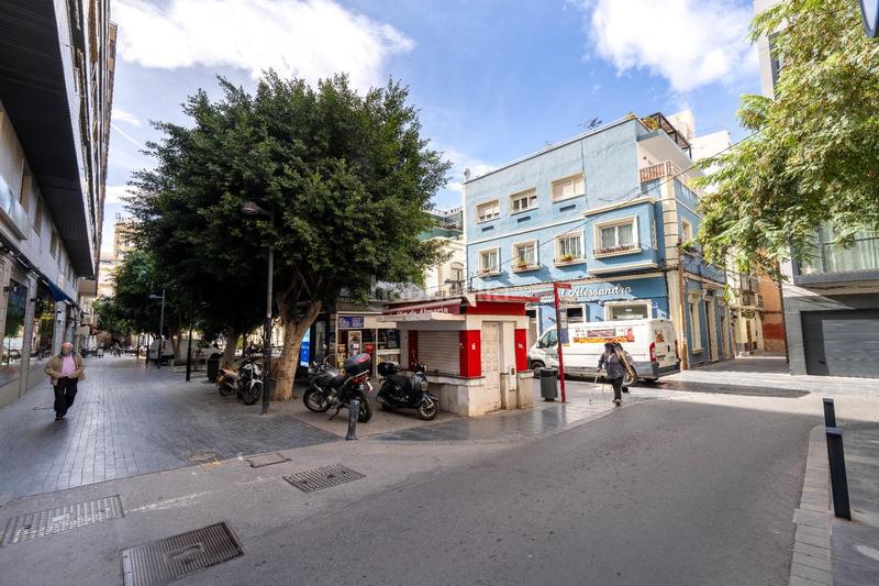 Foto 4a3f93ae-4f5d-414a-9a7d-e082743a5f38. Pis a Centro Almería