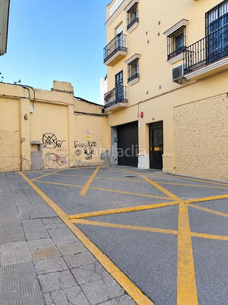Foto 5e0219ba-5247-445c-bb04-7c77040956db. Autoparkplatz in Palacios y Villafranca (Los)