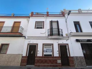 Maison à Palacios y Villafranca (Los). Vivienda en los palacios y villafranca