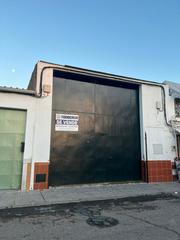 Bâtiment à usage industriel à Calle alonso sánchez pinzón 96. Venta de nave en los palacios