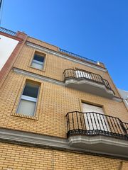 Pis a Calle rafael alberti 37. Venta de piso en el teatro