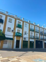 Flat  Calle madrid. Venta de piso en los palacios