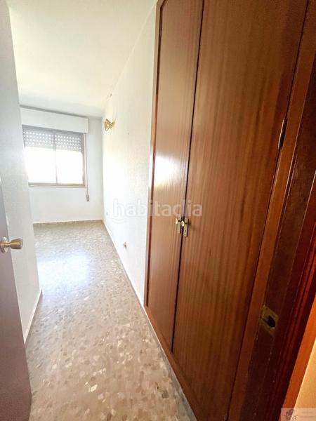 Foto b91e948d-01aa-43f4-a106-40c784c30c96. Piso  en Parque Avenida Jerez de la Frontera
