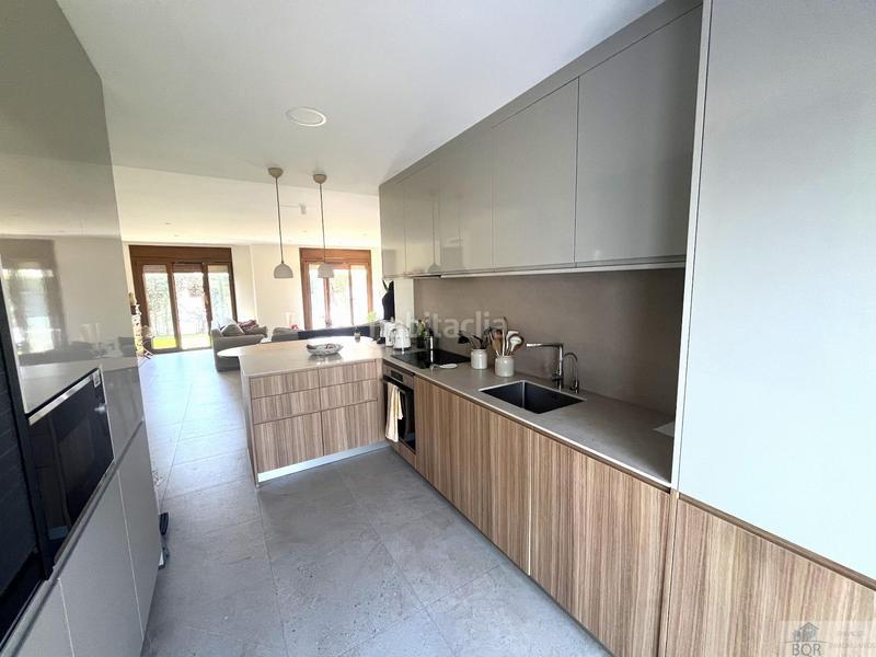 Foto df4034b1-b381-44f3-9ea0-241cb2b06960. Affitto chalet con riscaldamento parcheggio in Vistahermosa Puerto de Santa María (El)