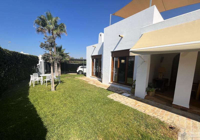 Foto b2eec592-487c-4b9d-a5c1-8608f4f94530. Location chalet avec chauffage parking dans Vistahermosa Puerto de Santa María (El)