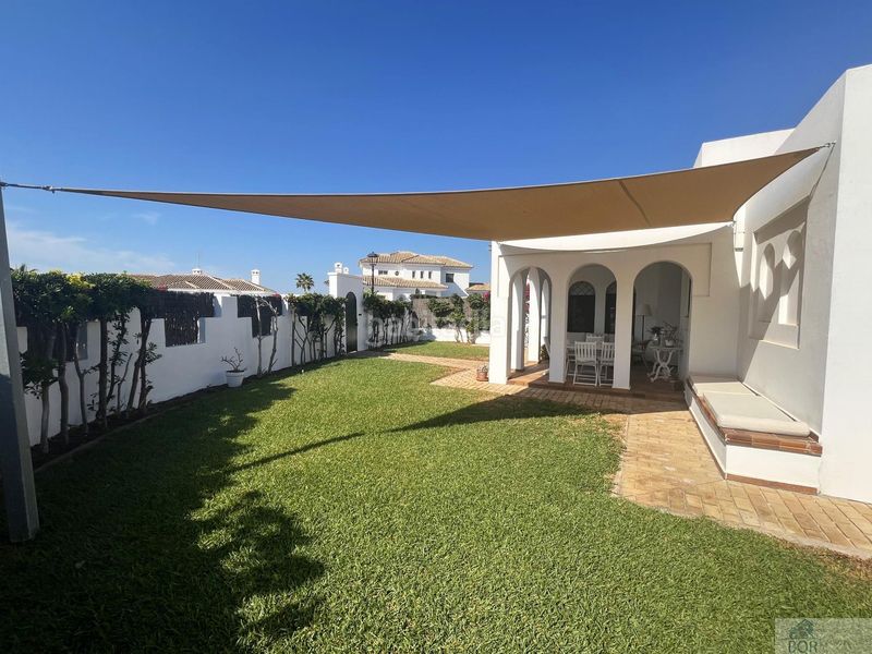 Foto aa585c7a-f461-4dcf-8a6b-e6fc4406ab8b. Location chalet avec chauffage parking dans Vistahermosa Puerto de Santa María (El)