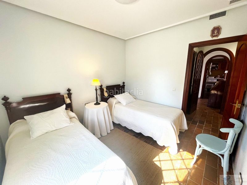 Foto d60ac137-1b66-433a-8b8d-0e1c78f7f6a8. Location chalet avec chauffage parking dans Vistahermosa Puerto de Santa María (El)