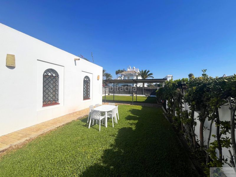 Foto f6a3842a-bb5d-4ea3-80e8-8a4d0aeeeed7. Location chalet avec chauffage parking dans Vistahermosa Puerto de Santa María (El)
