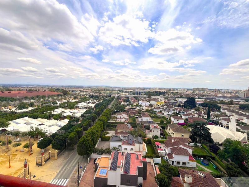 Foto a5a00f2f-bbcd-4beb-abeb-c5e1e7f94ba5. Pis amb aparcament a Parque Avenida Jerez de la Frontera