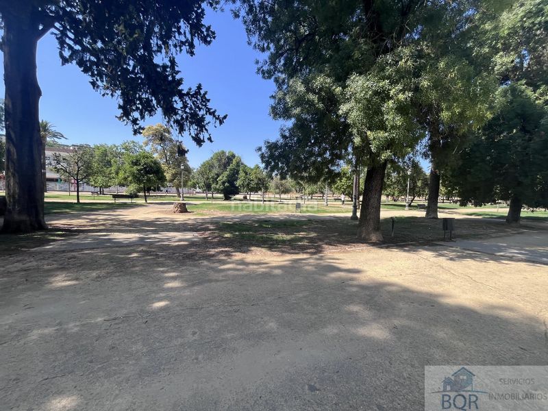 Foto 71924048-ffb0-4438-916c-fc2f05f06657. Dúplex amb aparcament a Parque Avenida Jerez de la Frontera