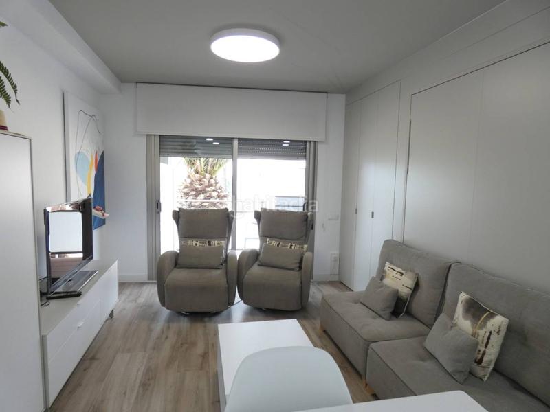 Foto 21fde0d9-e68d-45d2-ad09-e1ed25b5ff08. Piso en marítimo 5 apartamento de diseño. espacio y estilo en cada rincon en Benicarló
