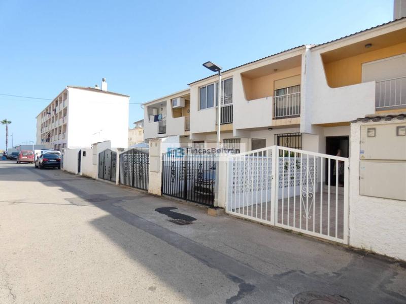 Foto cef36a1f-34b7-4ee1-b74d-2e99f5ce161b. Casa adossada amb aparcament a Playa Norte Peñíscola