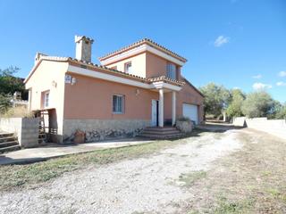 Masia  Partida pandols  pol 5. Chalet en finca rstica a 6 km del mar