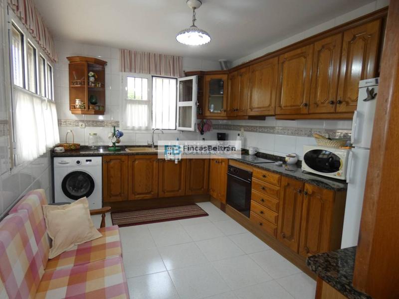 Foto 04e423b2-8c26-4ea6-a36d-6e22b3e4aa5a. Chalet avec parking dans Papa Luna - Platja del Gurugú Benicarló