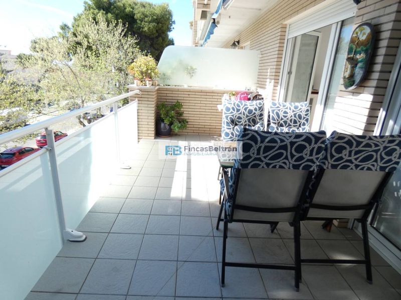 Foto 581420e8-dbdd-478a-85de-5e46922e5983. Àtic amb calefacció aparcament piscina a Papa Luna - Platja del Gurugú Benicarló