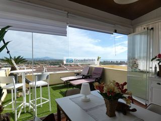 Apartament  Avenida dinamarca. Vivienda tipo dúplex con vistas al mar
