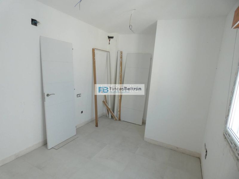 Foto 549d669d-f8fe-4564-829b-e8d49739e2b8. Àtic amb aparcament a Casco Urbano Vinaròs