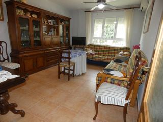 Pis  Calle severo ochoa. Piso de 3 dormitorios, 2 baños y parking