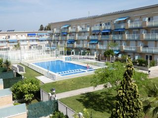 Appartement  Calle solaes. Amplio apartamento en residencial con piscina y zona verde