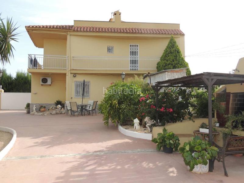 Foto e06c3a64-4854-4ef0-bcc5-7b05cca408ad. Chalet with heating parking in Pueblo Benicarló