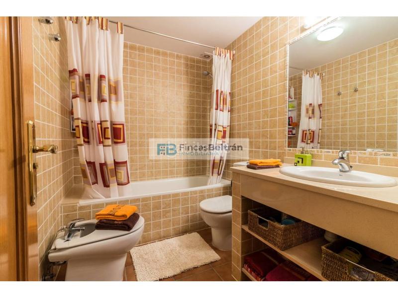 Foto 5055baed-6ff4-426c-8c52-b98535fc1ac7. Casa pareada venta de chalet pareado en residencial estíbaliz. en Peñíscola