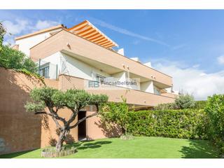 Maison jumelée  Estació. Venta de chalet pareado en residencial estíbaliz.