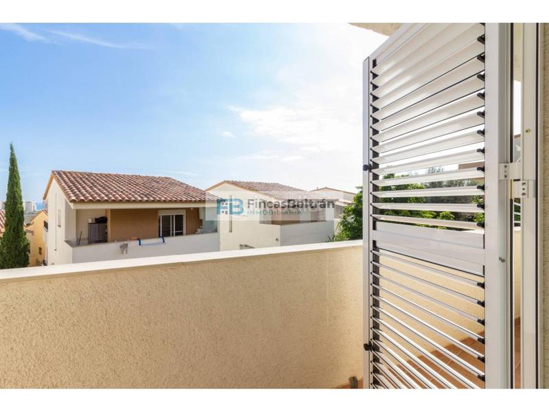 Foto 880a73bf-ac20-4e66-89d6-eb9f5112c2f5. Casa pareada venta de chalet pareado en residencial estíbaliz. en Peñíscola