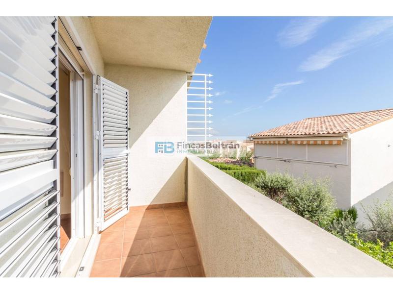 Foto 8c41bed9-c235-4db4-b0f4-d9a261f3b93e. Casa pareada venta de chalet pareado en residencial estíbaliz. en Peñíscola