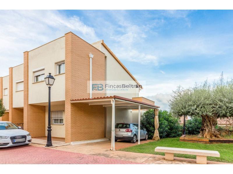 Foto dd69e0da-6541-45d9-87c9-2a8eada804fe. Casa pareada venta de chalet pareado en residencial estíbaliz. en Peñíscola