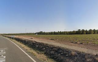 Rural plot  Camino yecla. Terreno con almacén  en venta en paraje de las moratillas , polí