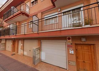 Maison jumelée à Garres y Lages. Adosado tipo triplex en venta en los garres