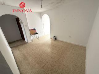 Appartamento  Calle plaza de toros. Piso de 3 dormitorios para reformar