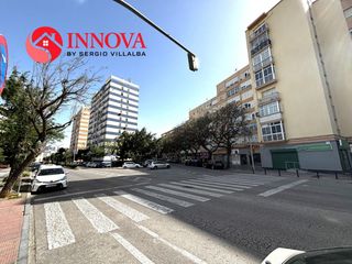 Etagenwohnung in Astilleros - La Paz  - Loreto - El Corte Inglés. Piso zona barriada  corte ingles