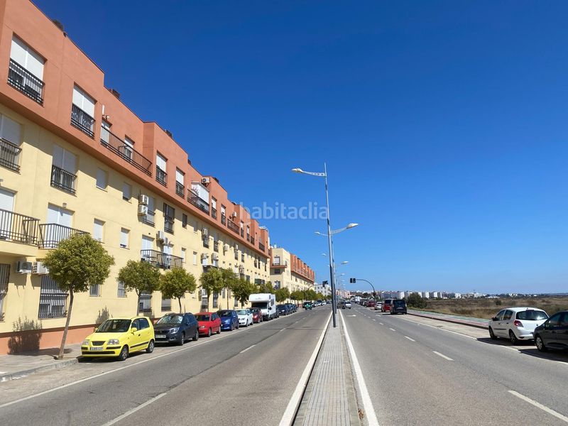 Foto 6a420a1e-97d8-4172-9362-a85b9141ff22. Lloguer pis a Camposoto - Gallineras San Fernando