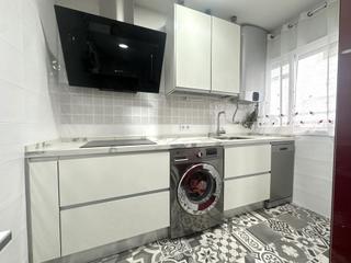Location Appartement à La Pastora - La Estación. Maravilloso piso en alquiler larga duración zona centro