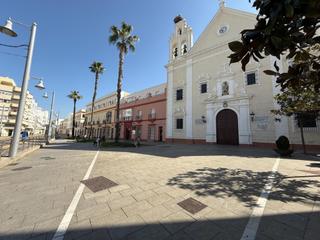 Lloguer Pis  Calle real. Alquiler larga duracion c real con ascensor