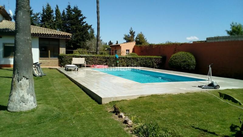 Foto fee586c6-fc43-4ae6-9392-c188705659b7. Chalet with parking pool in Las Lagunas - Campano Chiclana de la Frontera