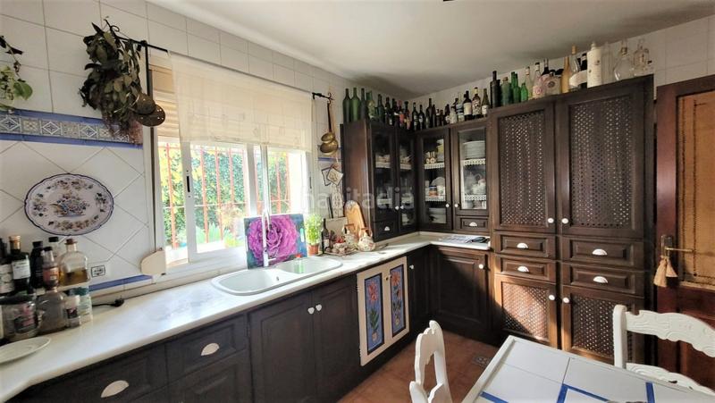 Foto 14ae46d4-4cf7-4ae9-8520-fe03c303ed83. Chalet avec parking dans Núcleo urbano Chiclana de la Frontera