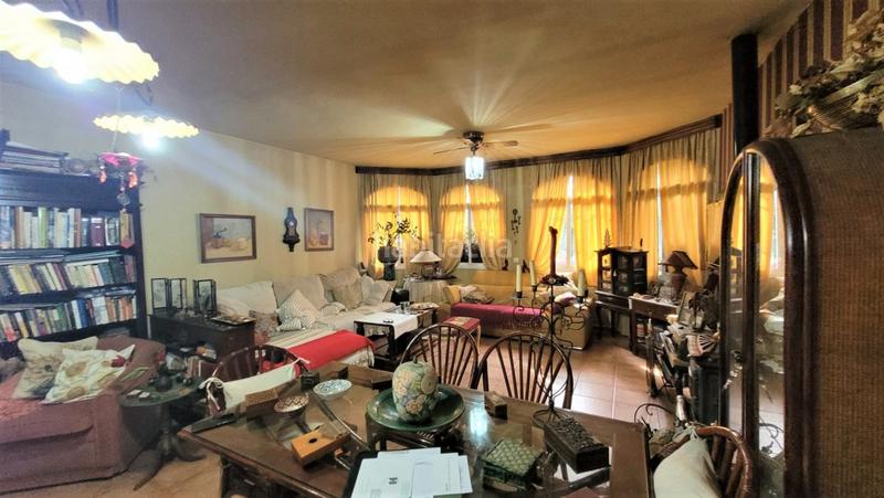 Foto 29272995-bc72-42f9-bb16-c5ef9a6fef96. Chalet avec parking dans Núcleo urbano Chiclana de la Frontera