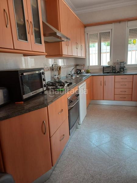 Foto eddaa6f9-af2a-4e81-9c9d-cb459262b9f7. Xalet amb aparcament piscina a Los Gallos Chiclana de la Frontera