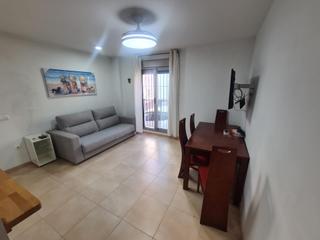 Rent Flat in Núcleo urbano. Acogedor piso en alquiler vacacional en la zona de mayorazgo