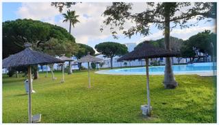 Rent Duplex in La Barrosa. Dúplex en urbanización la almadraba para temporada escolar