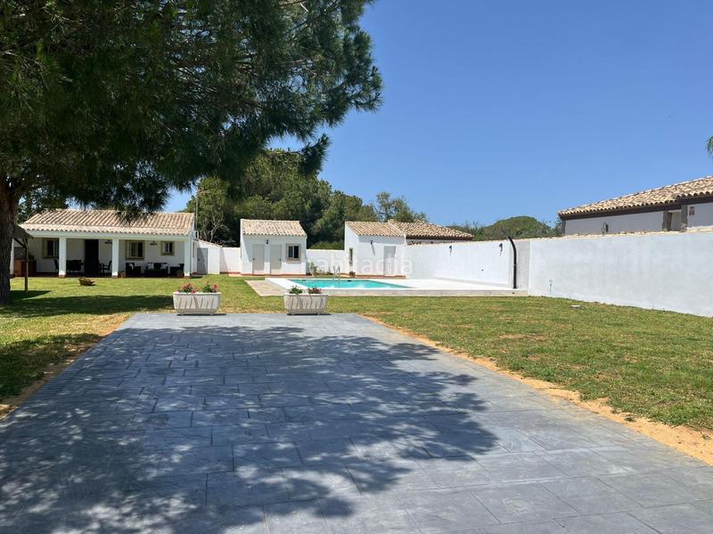 Foto 398cedc1-8ca0-499a-a4d3-526c46506453. Rent chalet in Las Lagunas - Campano Chiclana de la Frontera