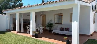 Rent Chalet in Las Lagunas - Campano. Chalet en alquiler  temporada escolar octubre a junio
