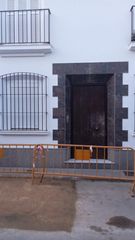Pis a La Banda - Campo de Fútbol. Bajo con patio interior