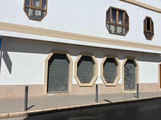 Local Comercial a Núcleo urbano. Local comercial en el centro de chiclana