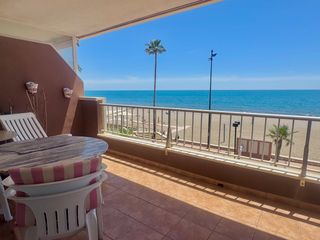 Appartamento in Las Gaviotas - Carvajal. Primera linea de playa en esquina