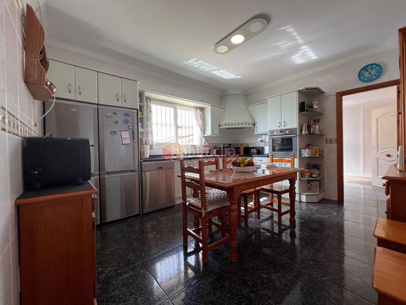 Foto 8a1ae931-6cfc-4325-a6c0-f5c99cd524e7. Chalet villa en Lagos